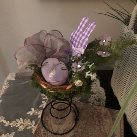 Bed Spring Decor - Picture 1 of 7